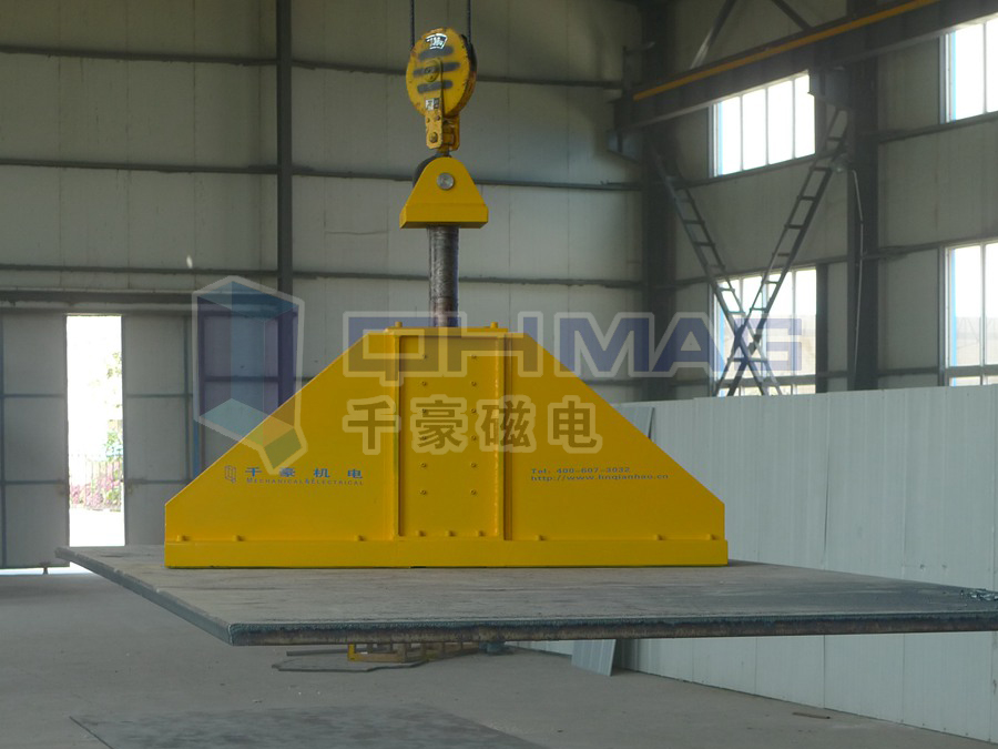 自動永磁吸吊器(QHAT系列) 自動永磁吸吊器(QHAT系列)