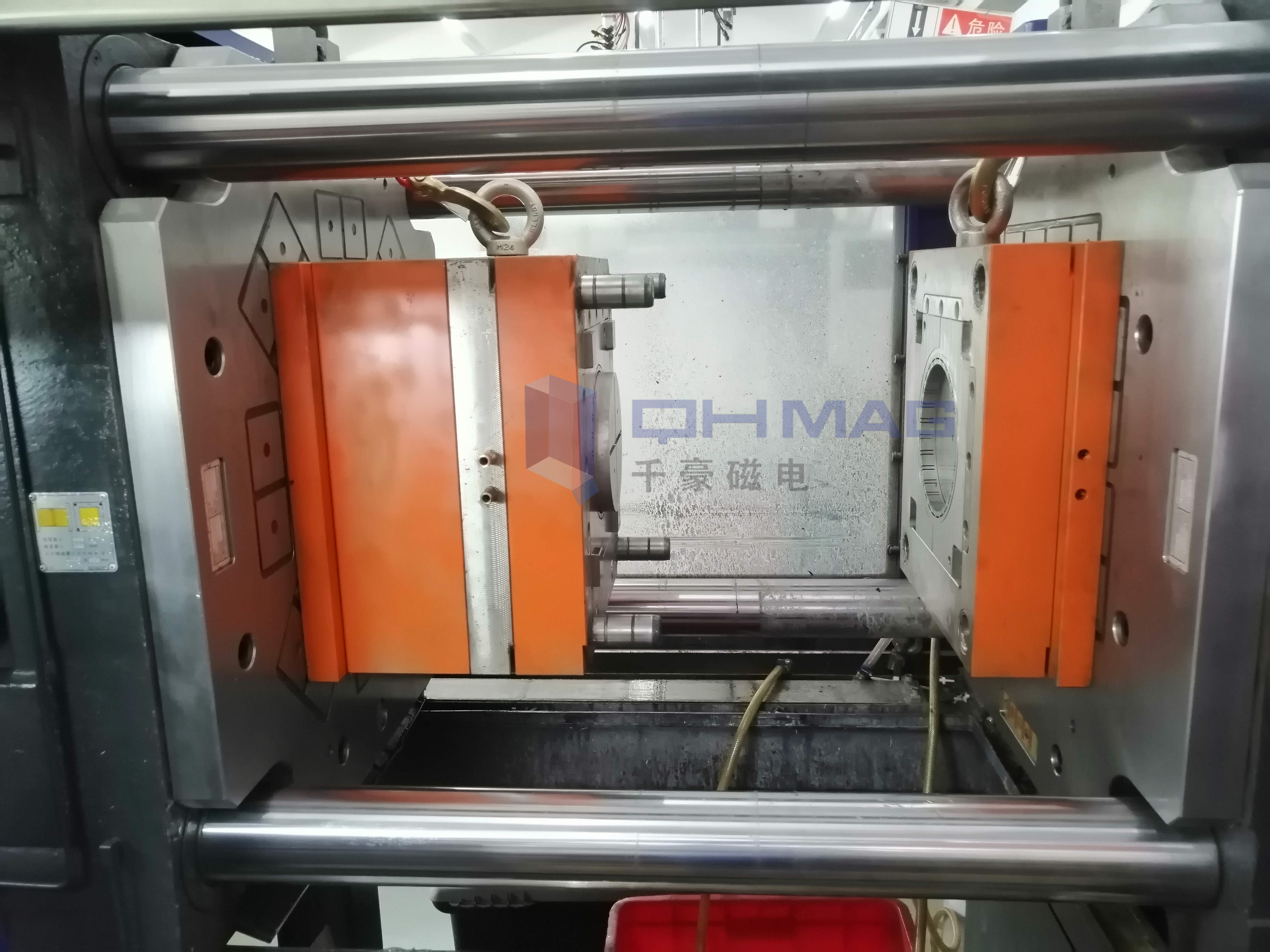 注塑機快速換模系統(tǒng)磁力模板千豪